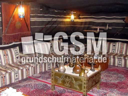 105 Al Ain Museum, Beduinenzelt.JPG